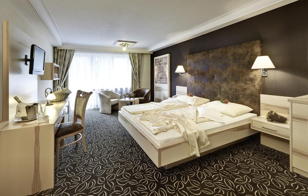 Hotel "Zum Ritter" Tannheim Δωμάτιο φωτογραφία